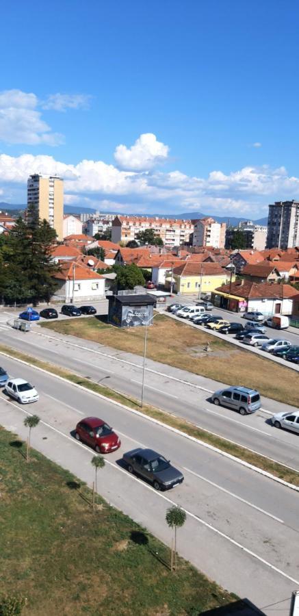 Lux Apartman Cacak Exterior photo